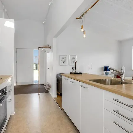 בית נופש 3 Bedroom Beautiful Home In Odder *