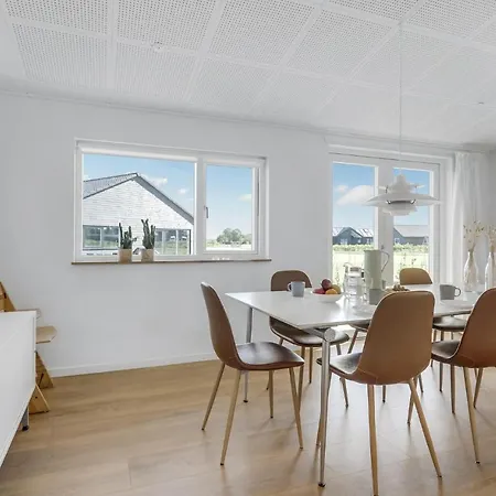 Casa de Férias Stunning In With Wifi Odder